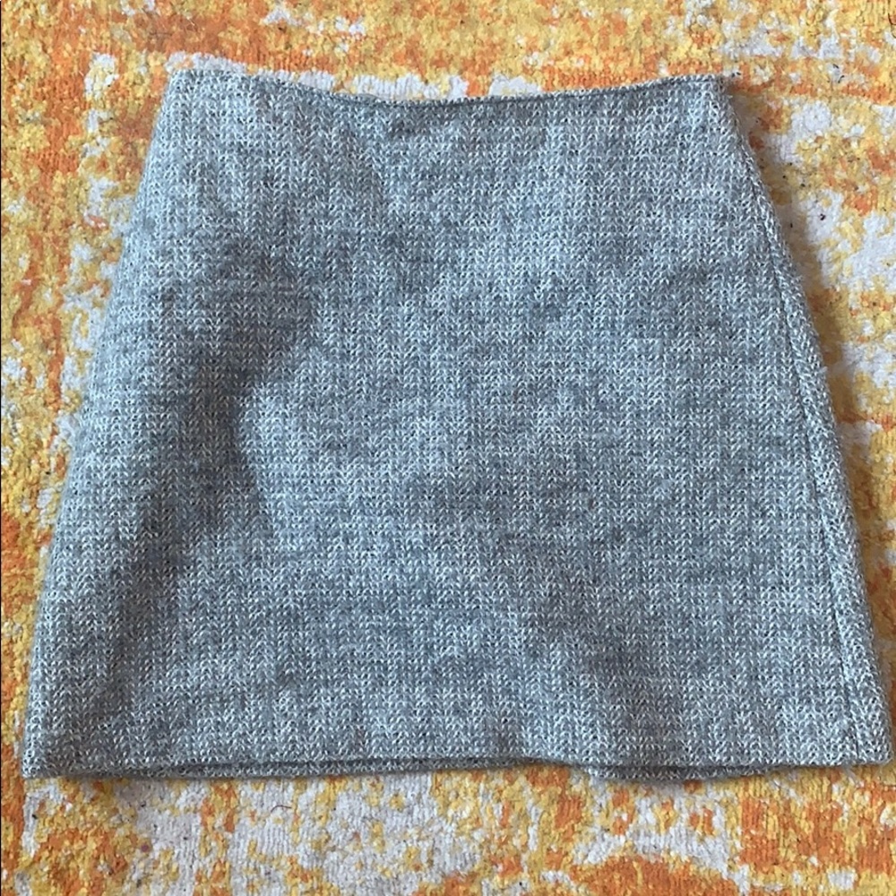 Grey skirt